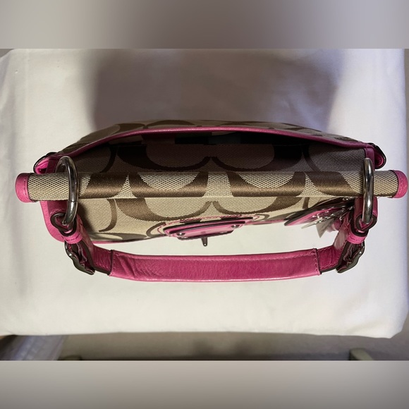 NWT COACH HANDBAG SV/Khaki/Magenta.  Shoulder strap included. - Picture 4 of 12